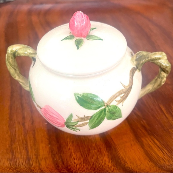 Vintage Franciscan Desert Rose sugar bowl with lid pink and cream and green - Picture 4 of 10